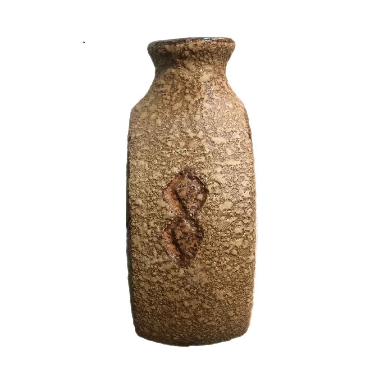 Perzische keramieken enkelstengelvaas met elegant gazellenmotief in een warme bruintint voor een natuurlijke uitstraling