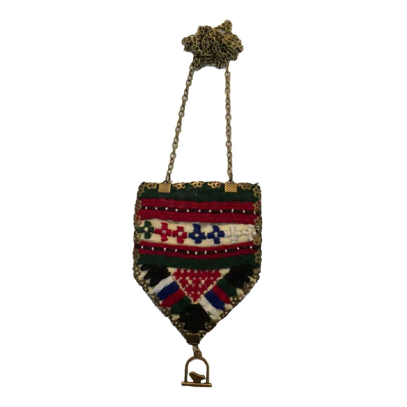 Iraanse geborduurde ketting – Rood Traditioneel