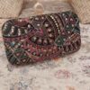 Geborduurde fluwelen clutch geometrisch zwart