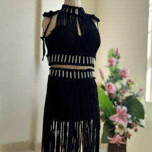 Handgemaakte macramé jurk – Crop top & rok Zwart