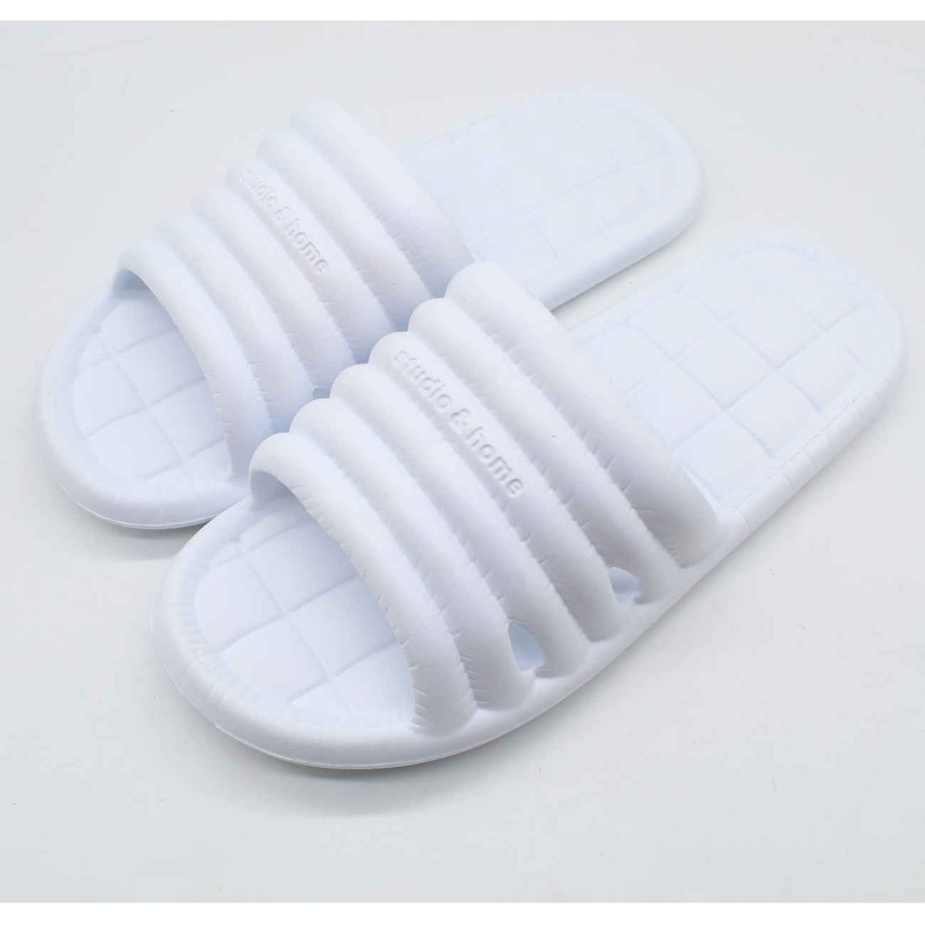Nikta Cloud Slippers – Moderne Witte Elegante Slippers