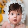 Babymuts met Oorkleppen Prinses Model – Melkwit