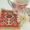 Magenta Geometrische Kilim Onderzitter – Handgeweven Wollen Vierkant, Boho Traditioneel