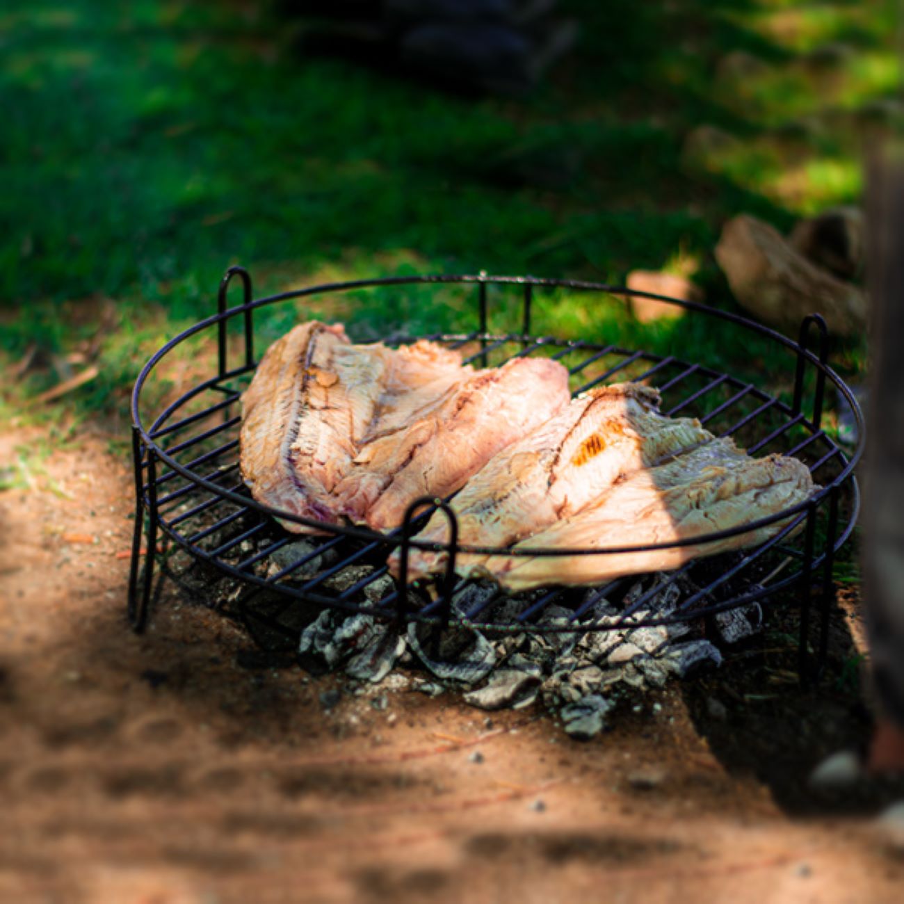 Ketel Kampvuur Kookset met Driepoot, Grillplaats met Pan – Ultieme Outdoor Kookset 3-Delig
