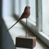 Decoratief Houten Vogel Beeldje – De Perfecte Touch voor Rustieke en Moderne Ruimtes