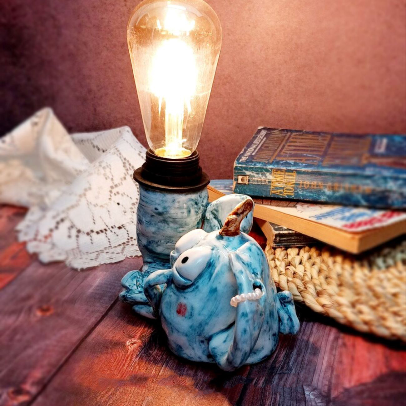 Artistieke blauwe olifantvormige bureaulamp – Creatieve verlichting voor werkruimte