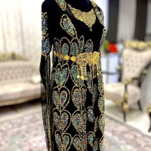 Handgeborduurde Koerdische Jurk – Exquise Handgemaakte Couture