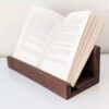 Houten boekenstandaard voor lezen – stijlvol en ergonomische desktopoplossing