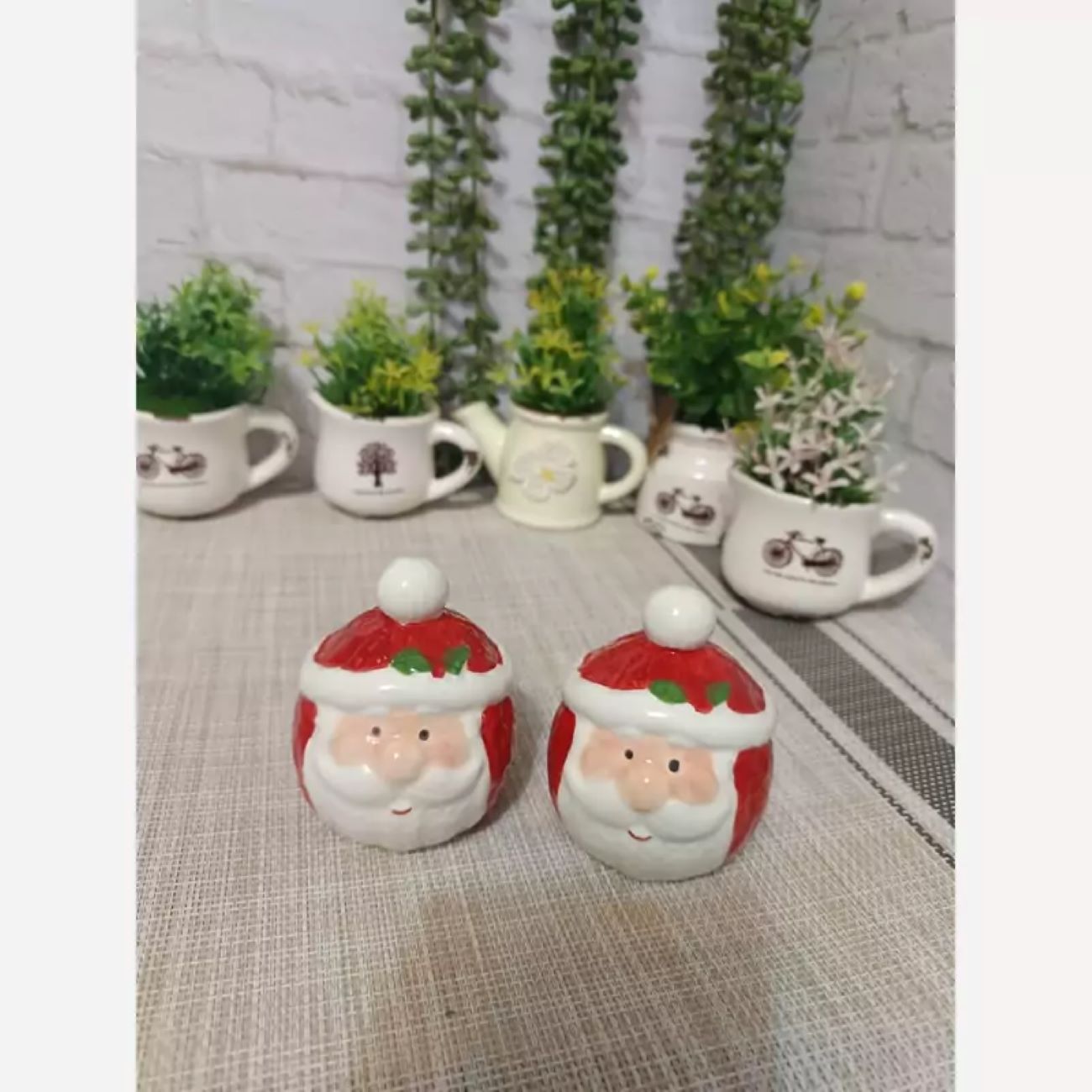 Decoratieve Keramische Strooierset – Kerstman Ontwerp Ideaal voor Moderne Keukens