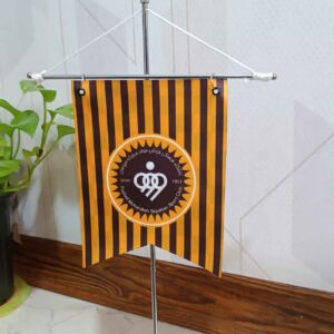Bureauvlag van Sepahan Voetbalteam met Stenen Basis Geschikt voor Kantoorruimte