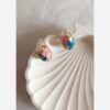 Goudkleurige Minakari Huggies – Elegant Bloemenpatroon