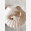 Goudkleurige Minakari Huggies – Elegant Bloemenpatroon