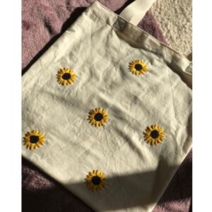 Handgemaakte Geborduurde Tote Bag – Beige Canvas