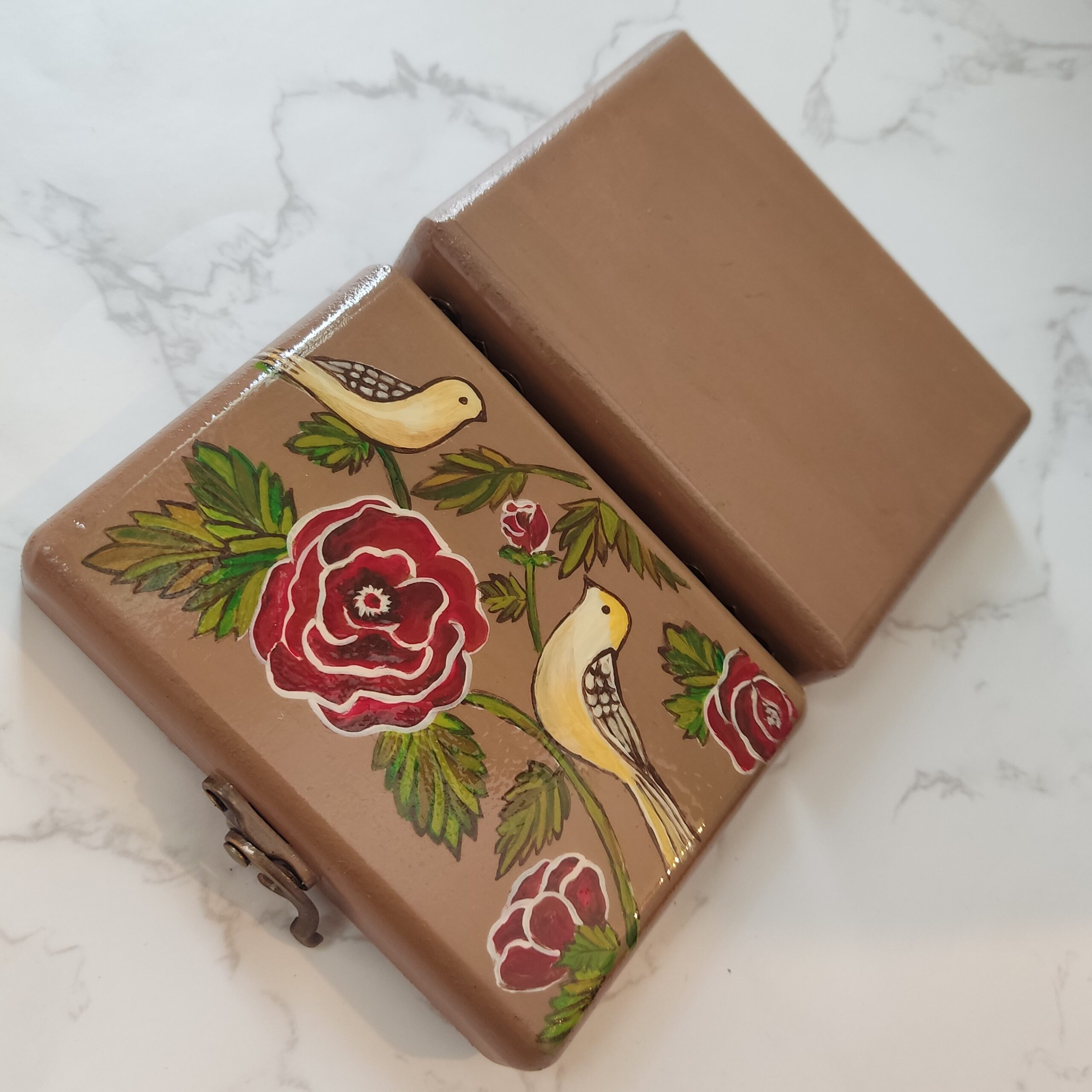 Handgemaakte Houten Sieradendoos met Geschilderde Vogel & Bloem