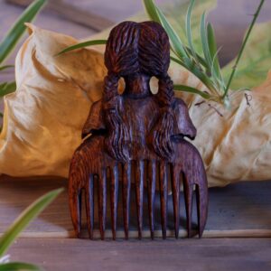 Handgemaakte Houten Kam met Meisjesgravure