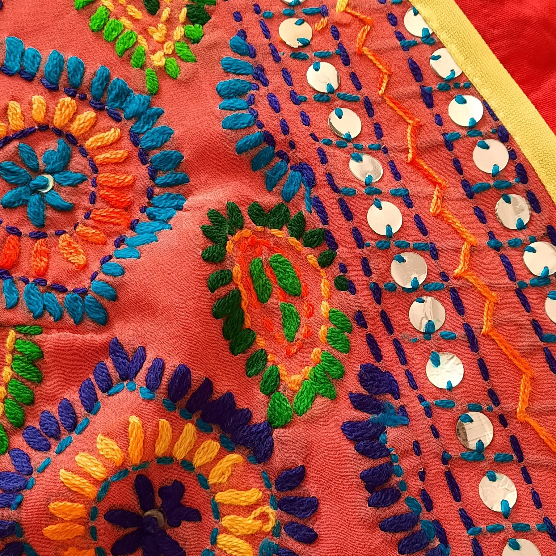 Naaldwerk Geborduurd Vest met Bloemenontwerp voor Vrouwen