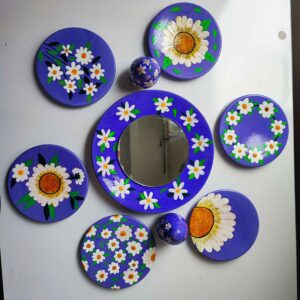 Perzische Nowruz Haft Seen Set met Tijdloos Kamille Bloempatroon Geschilderd Set van 9