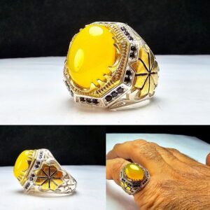 Sharaf al-Shams Zilveren Ring met Klauwzetting en Pavé Ontwerp