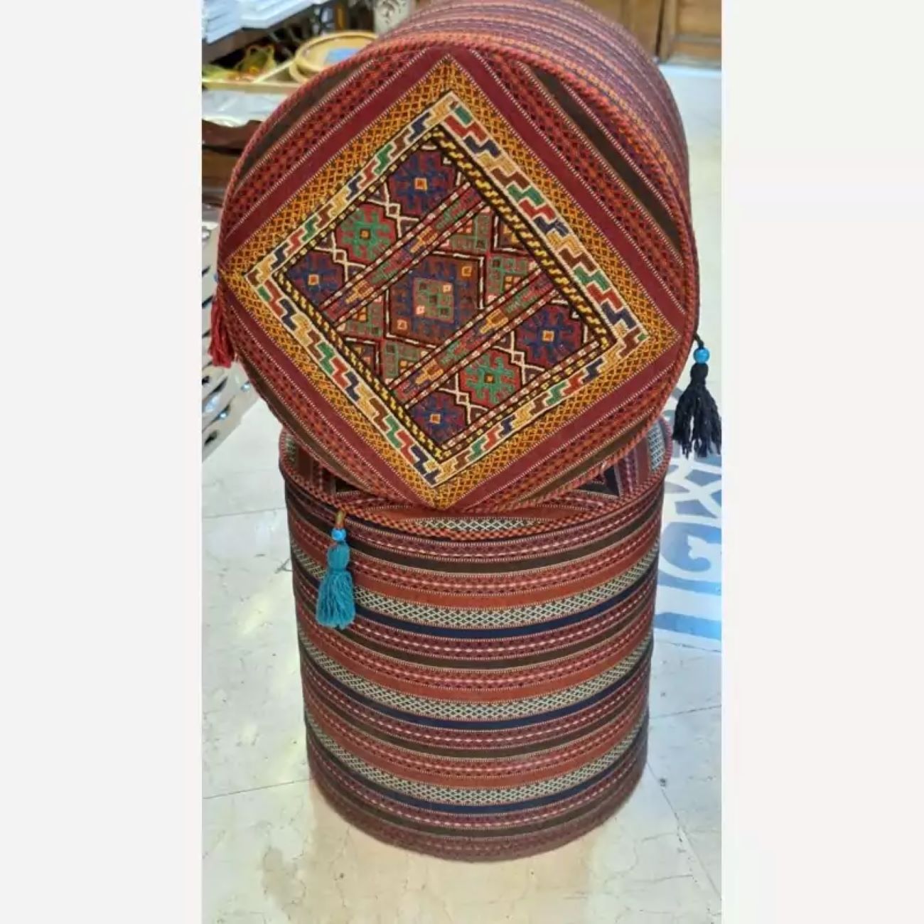 Traditionele Perzische Kilim Poef – Handgemaakt Luxe