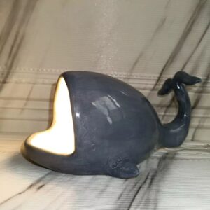 Walvis Keramische Artistieke Tafellamp – Indrukwekkend Oceaan Geïnspireerd Decor