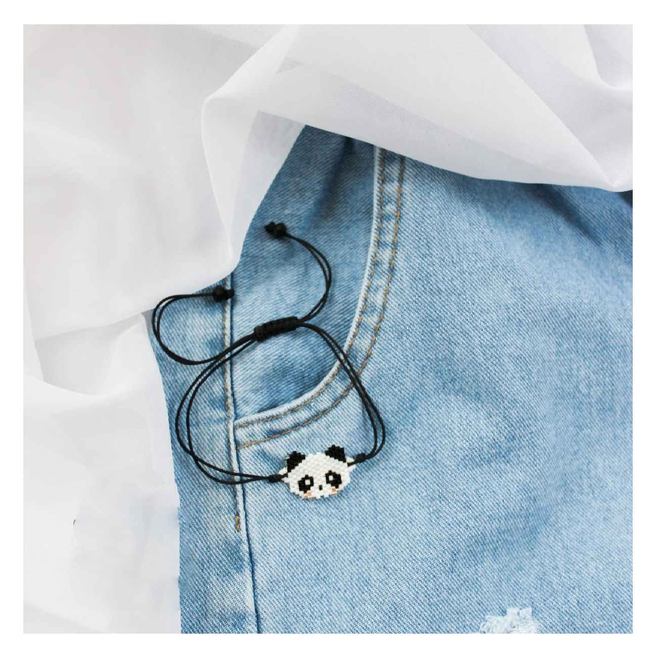 Geweven Kralen Armband – met Panda Ontwerp