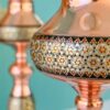 Koperen olielamp, een prachtige Perzische traditionele lamp in khatamkari stijl
