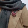 Handgeborduurde Broche – Lieveheersbeestje