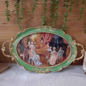 Polyresin Dienblad – Klassieke Scene & Sierlijk Groen Frame
