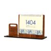 Houten Bureaukalender voor het Jaar 1404 met Telefoonhouder – Stijlvol & Functioneel