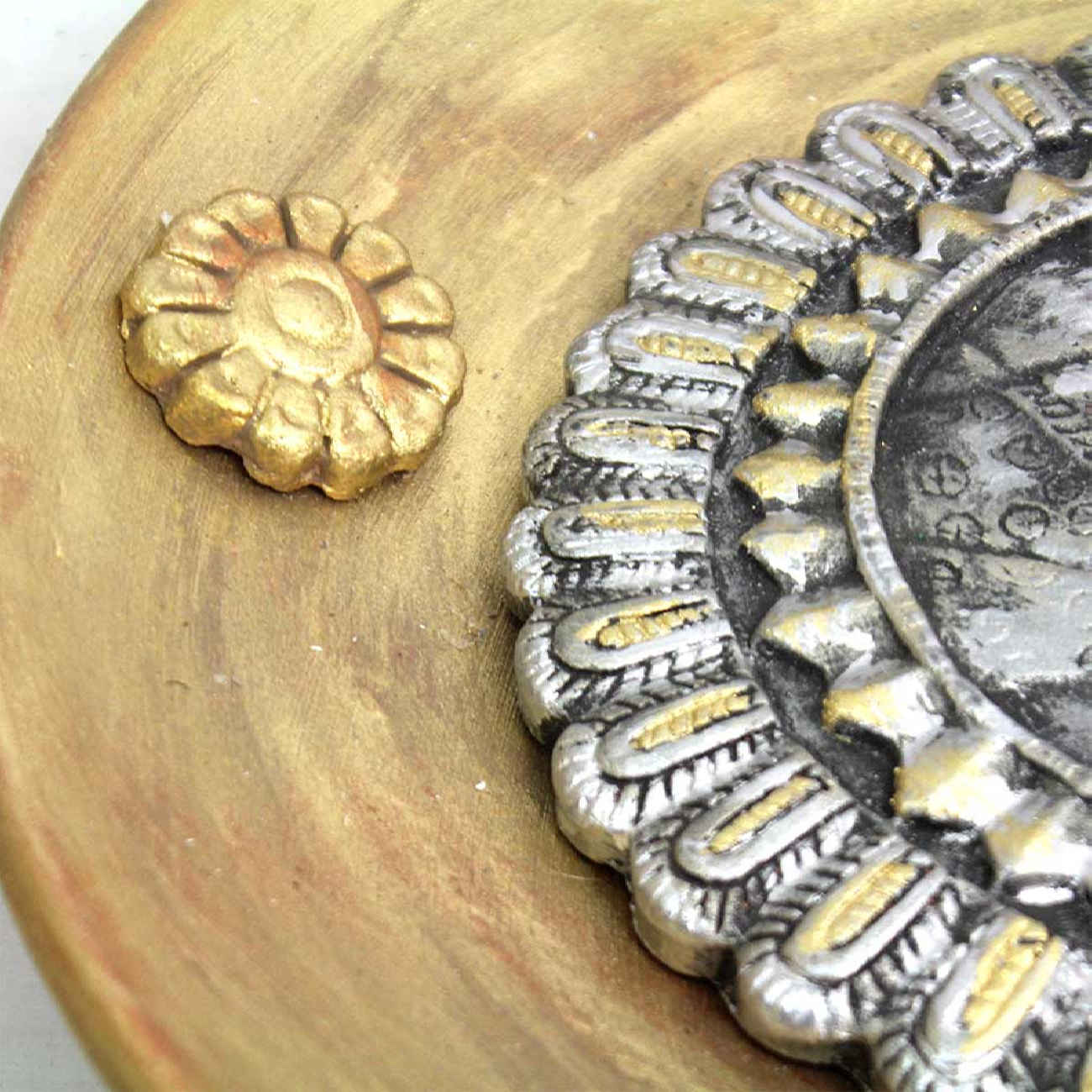 Decoratief Aardewerk Muur Hangend Bord met Achaemenidisch Ontwerp