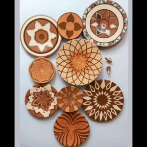 Wandmontage Keramiek Set – Mix van Traditioneel en Modern Design, 9 Stuks