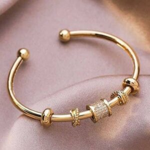Verstelbare Stalen Manchette Armband voor Vrouwen – Gedurfd & Stijlvol Sieraad