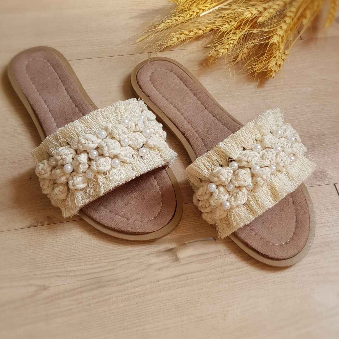 Boho Indoor Macramé Sandal – Melkachtig met Parels