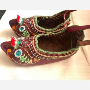 Charoogh Tradities – Ambachtelijke Perzische Slippers