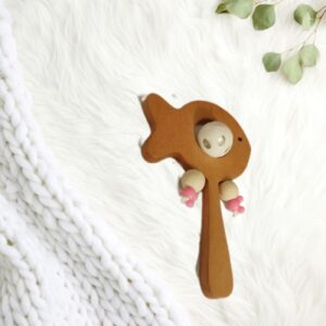 Gentle Joy – Houten Rammelaar Vis