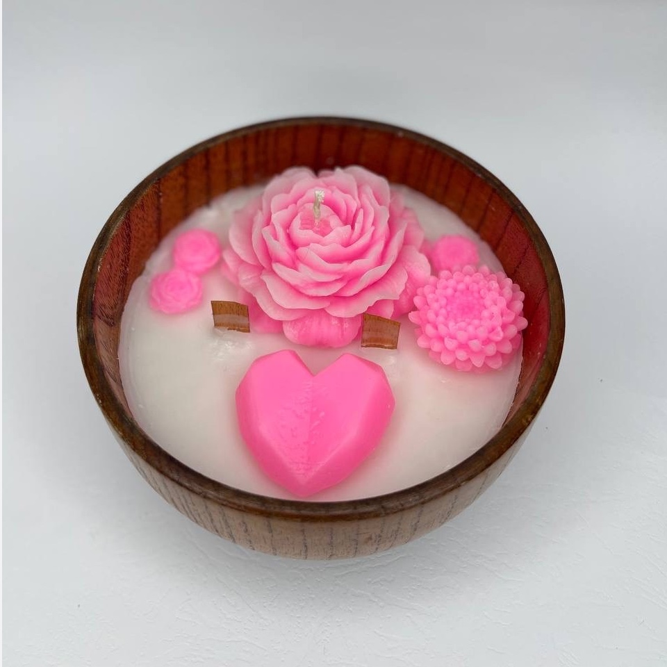 Cadeauwaardige Kaars in Rustieke Houten Pot – Perfect voor Decoratie & Uniek Geschenk