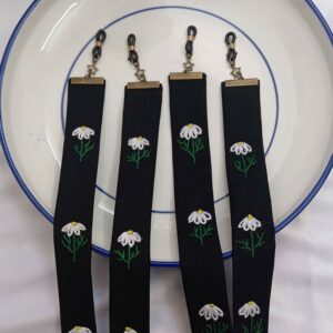 Brillenkoord – Geborduurd Zwart met Bloemen
