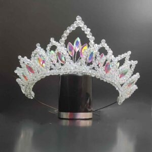 Glanzende gratie – Kristallen tiara Zilver