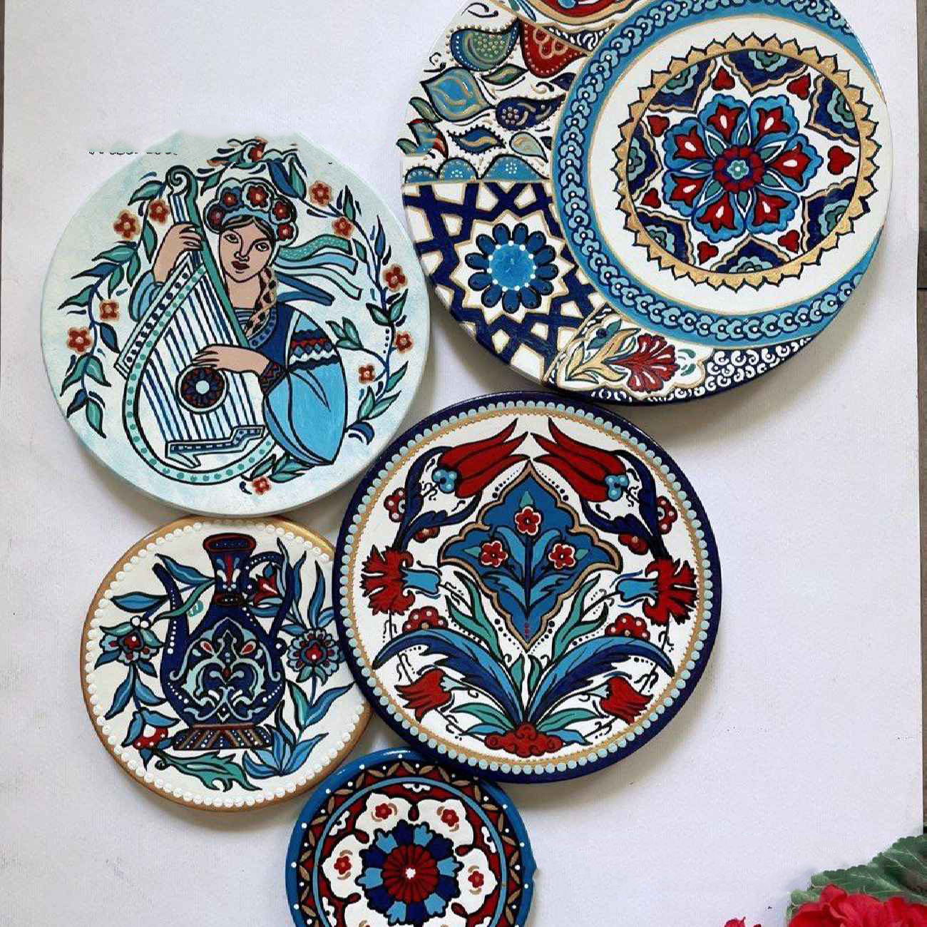 Handgemaakte Decoratieve Aardewerk Bordenset – Blauw (5 Stuks)