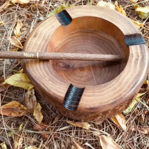 Handgemaakte Log Asbak – Rustiek Hout