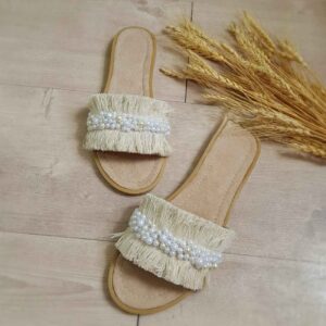 Handgemaakte Macramé Slipper – Boho met Parel
