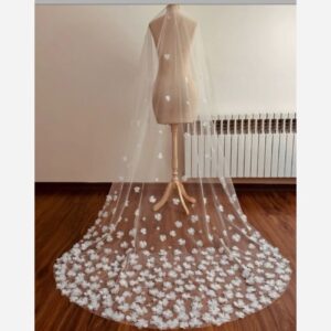 Handgemaakte Bruidsluier met Geborduurde Bloemen – 150 cm