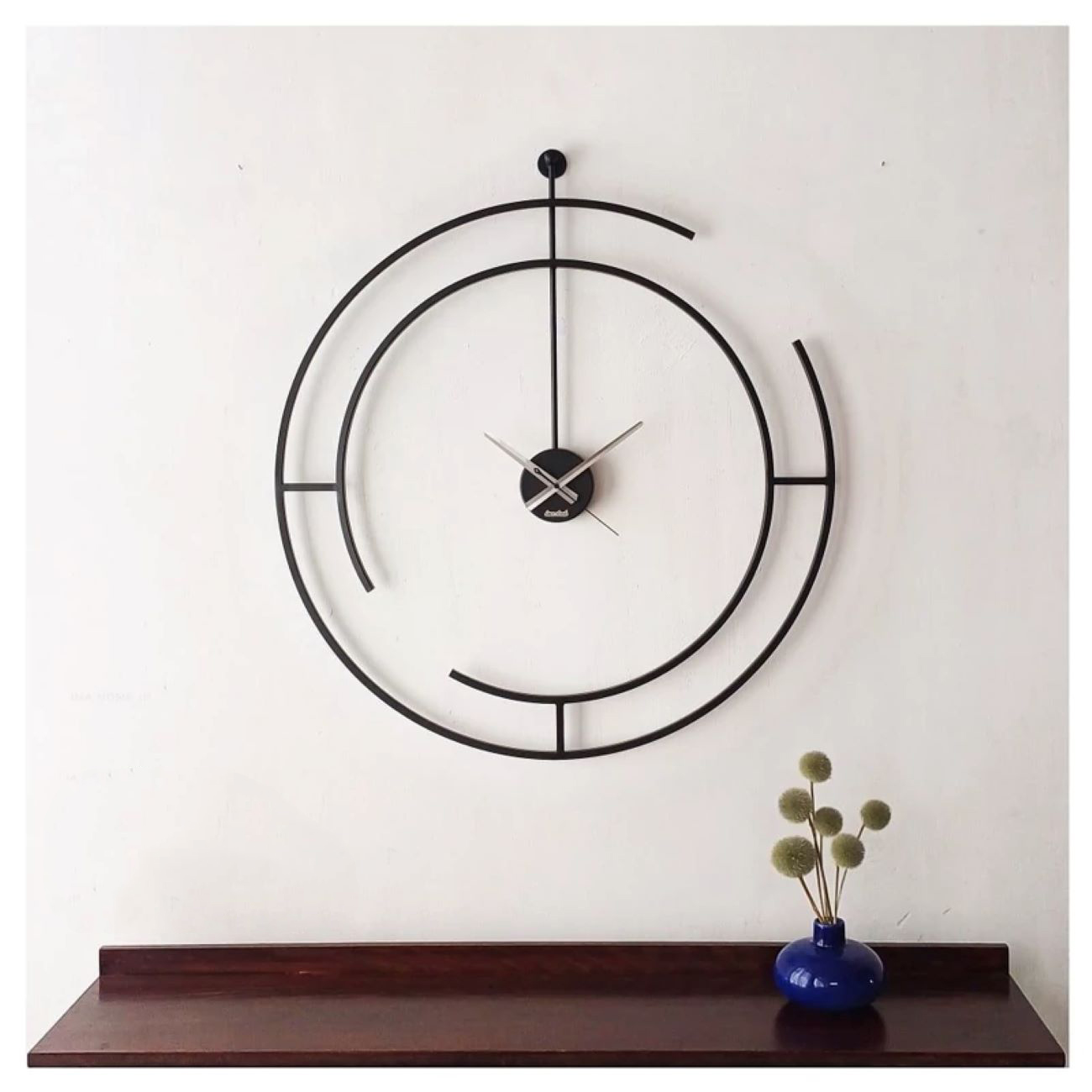 Minimalistische metalen wandklok – Zwart