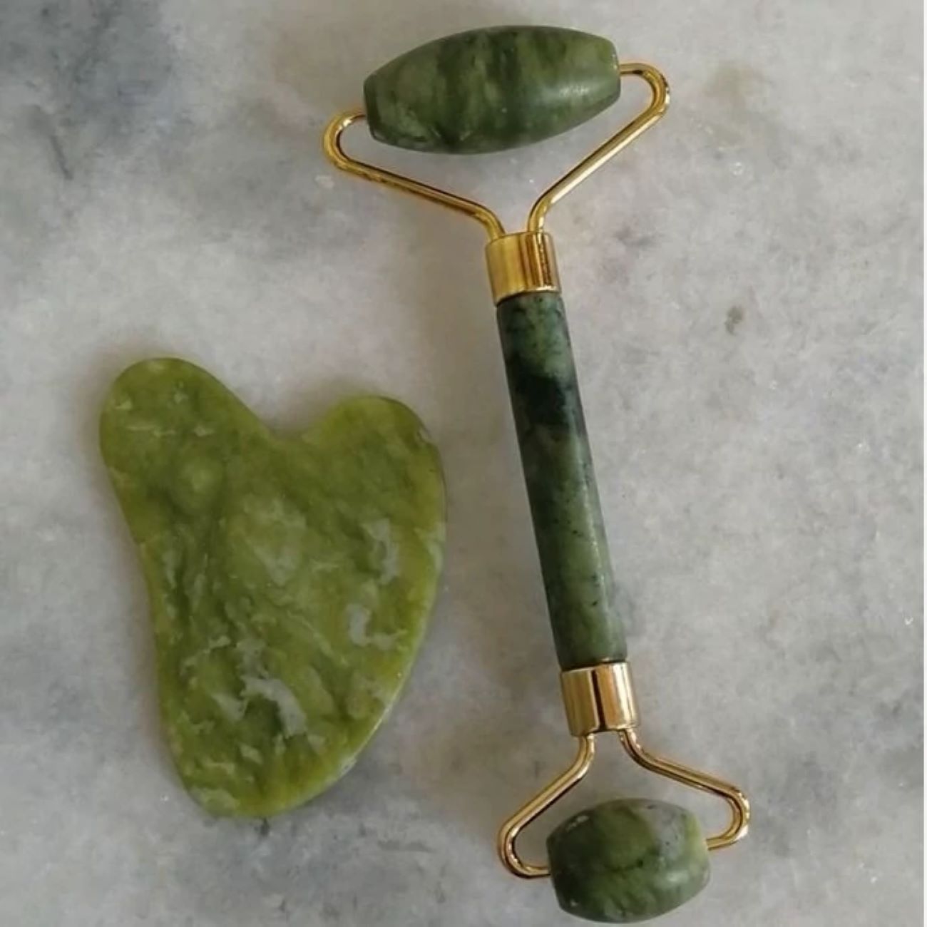 Premium Kwaliteit Natuurlijke Jade Gua Sha en Jade Roller Set – Voor Liften en Diepe Reiniging