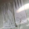 Short Wedding Gloves with Delicate Bow – Suitable for Minimalist Bridal Looks2