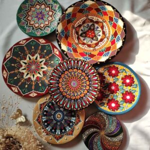 Traditionele Perzisch-Geïnspireerde Aardewerk Borden – Set van 7