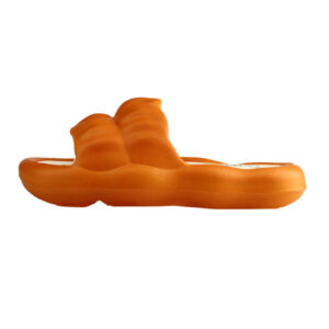 Zachte Slipper voor Binnen & Buiten Gebruik – Lichtgewicht & Duurzaam in Oranje
