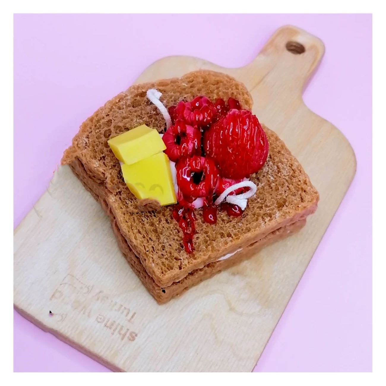 Toast Brood Kaars met Jam en Boter