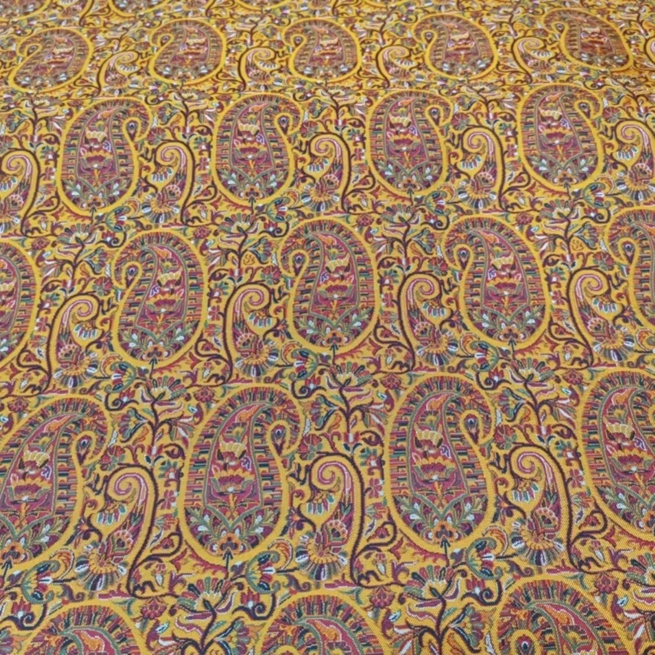 Premium Royal Termeh Stof – Traditioneel Luxe Textiel