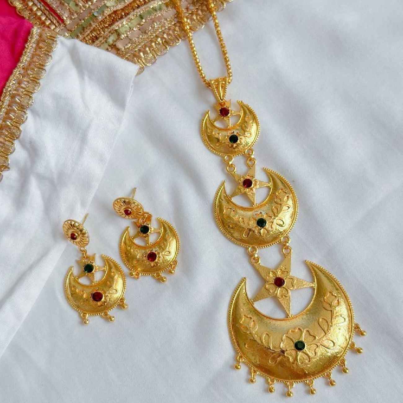 Elegante Mehak messing sieradenset met oorbellen